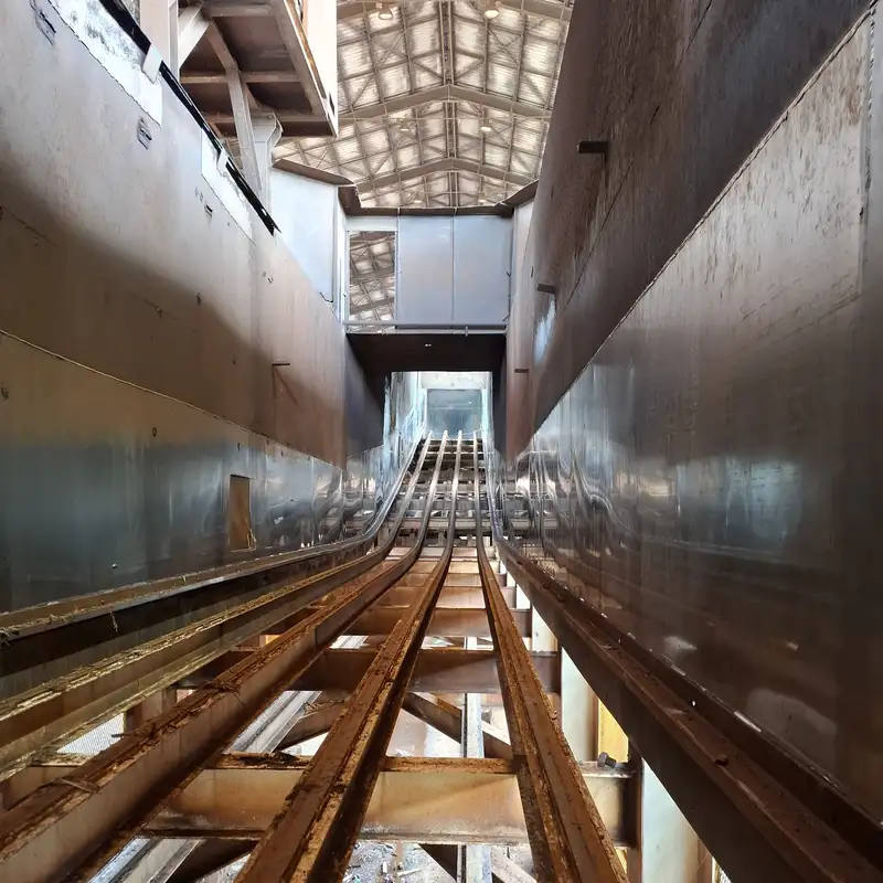 Lateral da Mesa e Esteira em operação